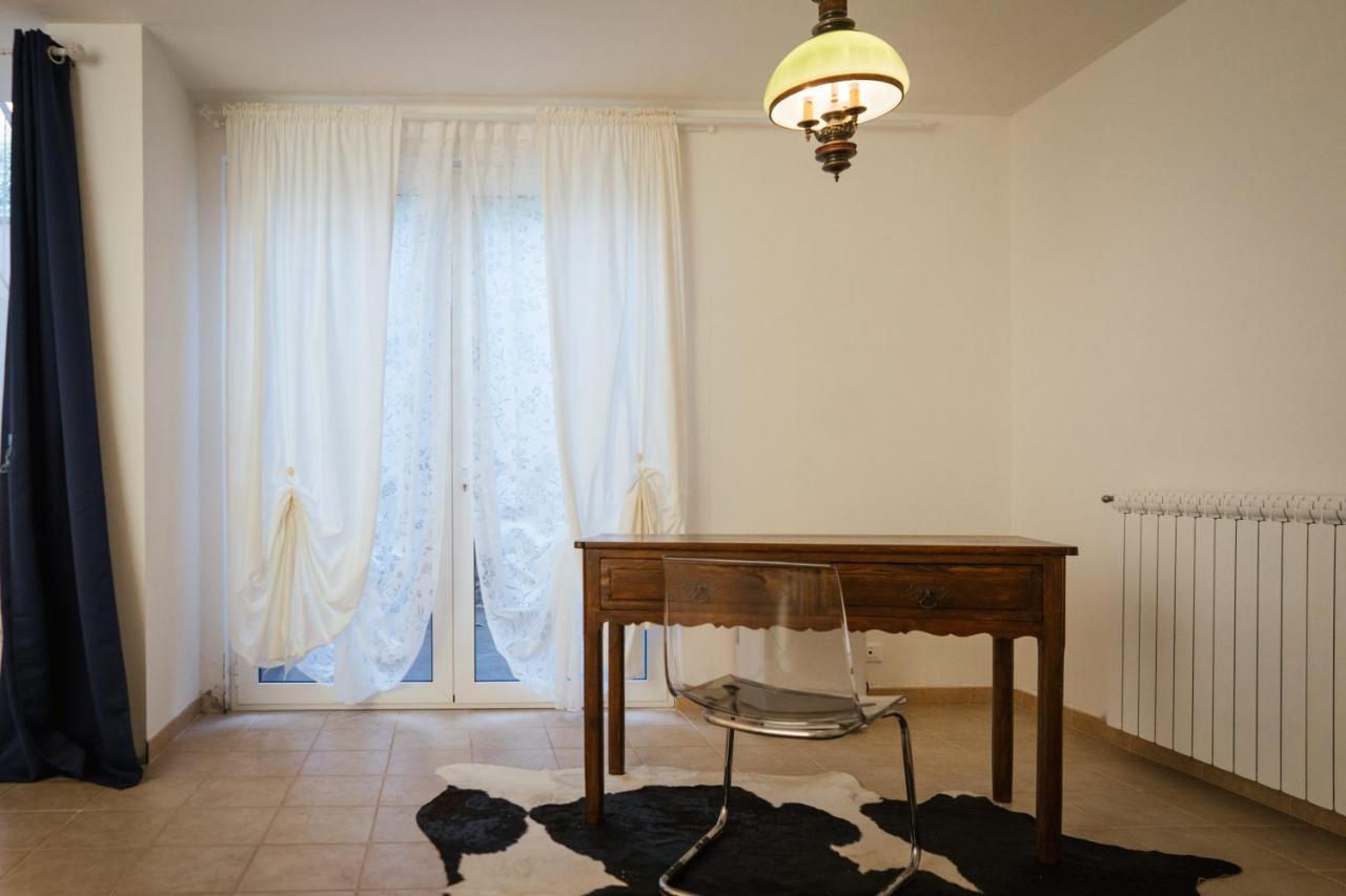 Prestigiosa Villa Con Piscina Condominiale Monopoli Eksteriør bilde
