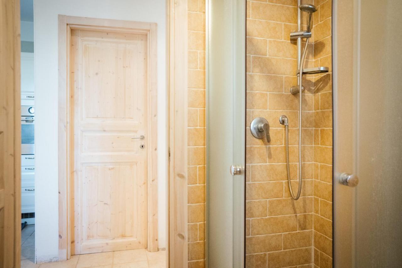 Prestigiosa Villa Con Piscina Condominiale Monopoli Eksteriør bilde