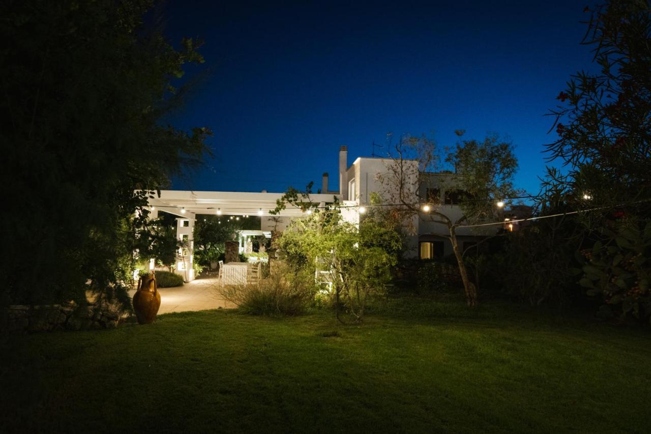 Prestigiosa Villa Con Piscina Condominiale Monopoli Eksteriør bilde